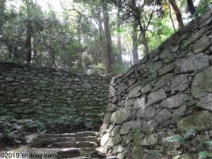 宇和島城への登坂3