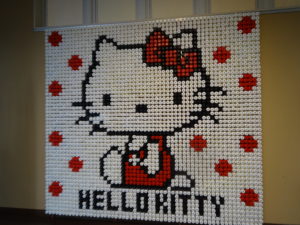 HELLO KITTY の糸巻アート